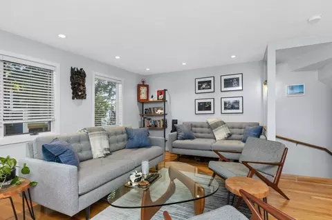 23 Ashland St #23, Watertown, MA 02472