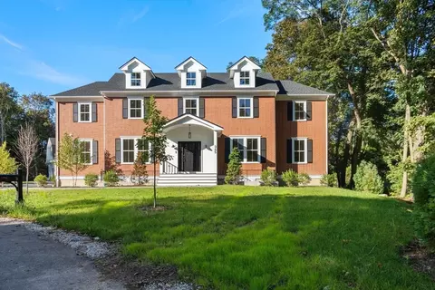 365 Worcester St, Wellesley, MA 02481