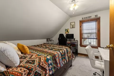 Bedroom - 37 Chase St, Beverly, MA 01915 photo 5 of 6