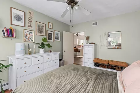 Bedroom - 37 Chase St, Beverly, MA 01915 photo 2 of 6