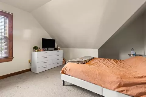 Bedroom - 37 Chase St, Beverly, MA 01915 photo 3 of 6