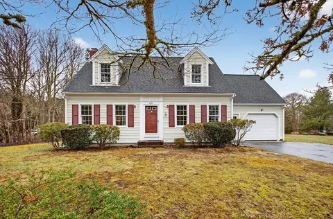 231 Yankee Dr, Brewster, MA 02631