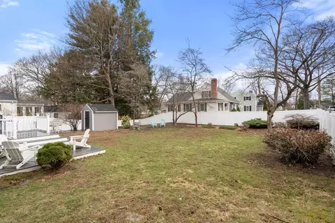 Exterior - 438 Mount Vernon St, Dedham, MA 02026 photo 3 of 9