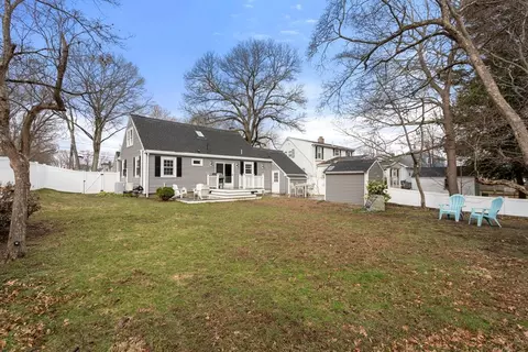Exterior - 438 Mount Vernon St, Dedham, MA 02026 photo 4 of 9