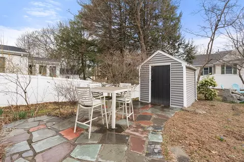 Exterior - 438 Mount Vernon St, Dedham, MA 02026 photo 7 of 9