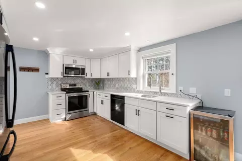 Kitchen - 438 Mount Vernon St, Dedham, MA 02026 photo 2 of 4