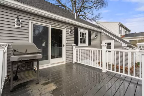Exterior - 438 Mount Vernon St, Dedham, MA 02026 photo 8 of 9