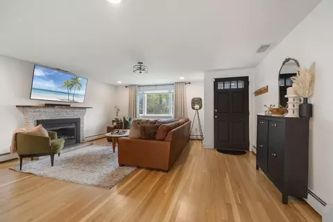 32 Bradford Loop, Georgetown, MA 01833 photo 3