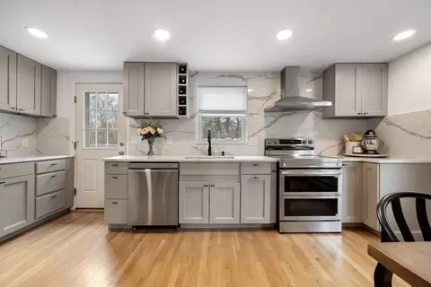 32 Bradford Loop, Georgetown, MA 01833 photo 8
