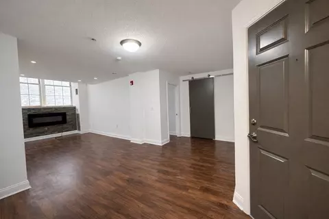 200 Market St #3409, Lowell, MA 01852