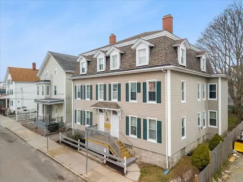 201-203 Fourth St, Fall River, MA 02721 photo 4