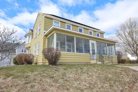 59 Lancaster St, Leominster, MA 01453