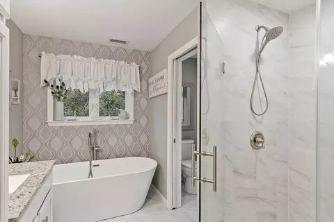 22 Apthorp St, Worcester, MA 01606 photo 25