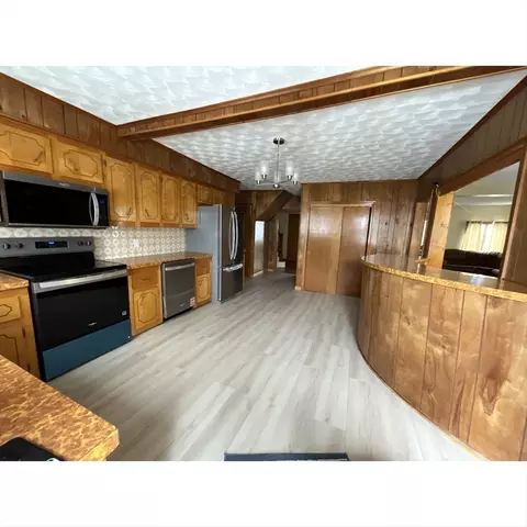 198 John St, Fall River, MA 02721 photo 4