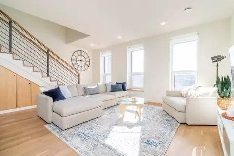 78 Fort Ave #78, Roxbury, MA 02119