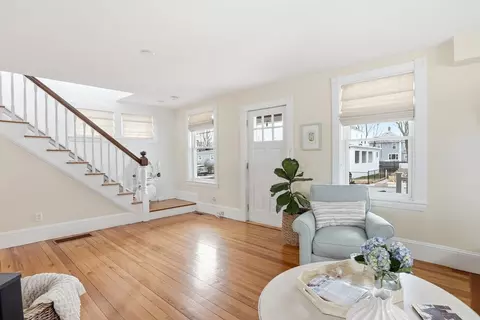 Entry Way - 62 C St, Hull, MA 02045 photo 3 of 4