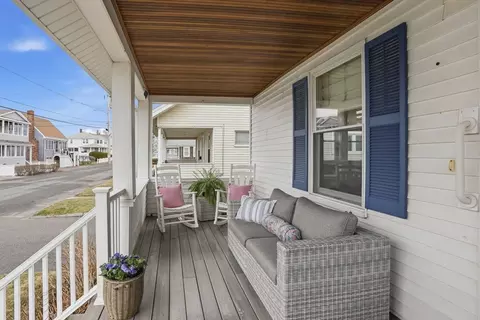 Exterior - 62 C St, Hull, MA 02045 photo 3 of 8