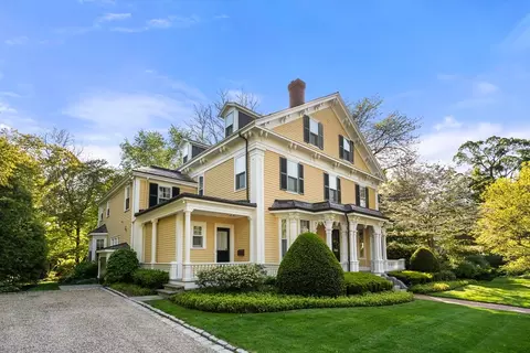292 Franklin St, Newton, MA 02458