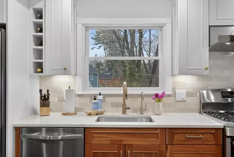 52 Maple St, Hamilton, MA 01982 photo 15