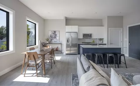 656 Saratoga #211, Boston, MA 02128