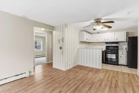 136 Tyngsboro Rd #7, Chelmsford, MA 01863