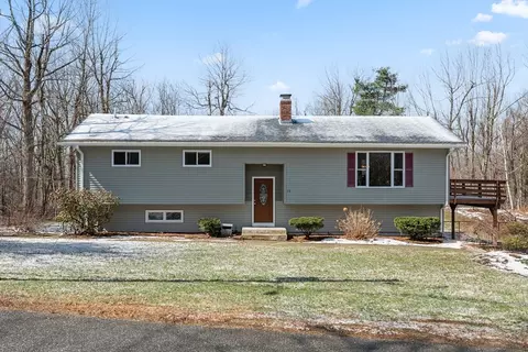 78 Asnebumskit Rd, Paxton, MA 01612