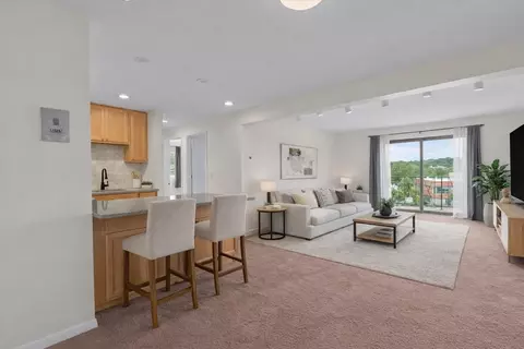 26 Waverly St #410, Brighton, MA 02135