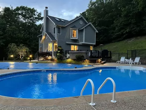 247 Granite St, Leominster, MA 01453