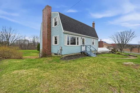 Exterior - 53 Florence Rd, Easthampton, MA 01027 photo 2 of 7