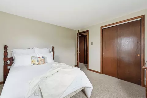 Bedroom - 53 Florence Rd, Easthampton, MA 01027 photo 4 of 6