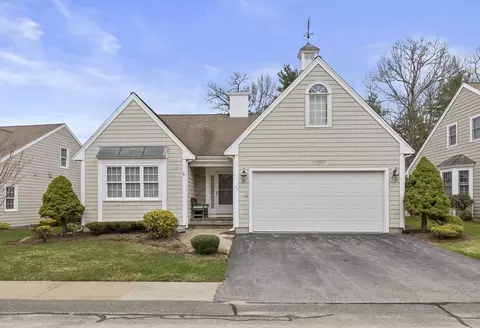 43 Sandtrap Cir #43, Weymouth, MA 02190