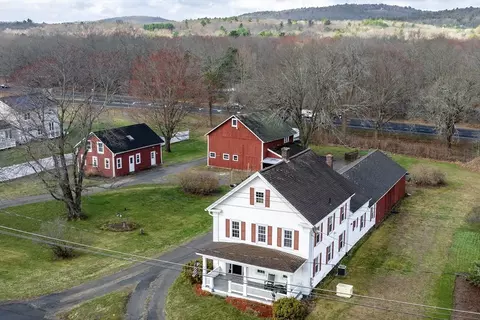 79 State Rd, Whately, MA 01093