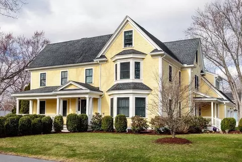 24 Dana Rd, Concord, MA 01742
