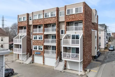 12 Cox Ct #PHA, Beverly, MA 01915