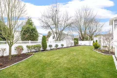Exterior - 8 Arnold St, Needham, MA 02494 photo 2 of 6