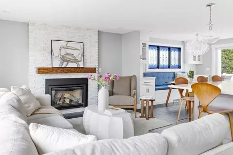 Living - 8 Arnold St, Needham, MA 02494 photo 2 of 2