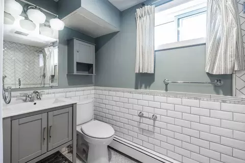 Bath - 8 Arnold St, Needham, MA 02494 photo 3 of 5