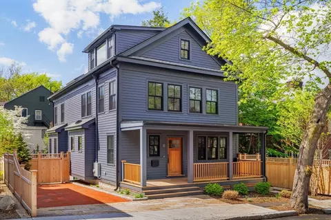 11 Goodman Rd, Cambridge, MA 02139