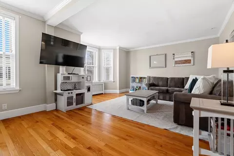 760-762 E 5th St #2, Boston, MA 02127 photo 2