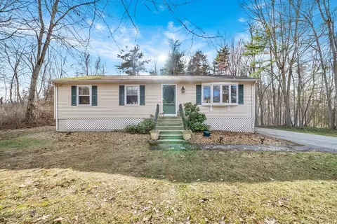 10 Third St, Amesbury, MA 01913