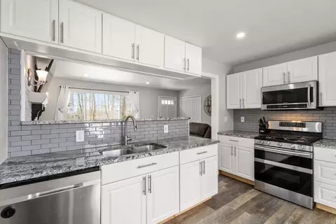 125 Rowe St, New Bedford, MA 02740
