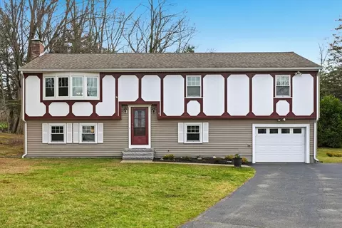 6 Childs Cir, Framingham, MA 01701