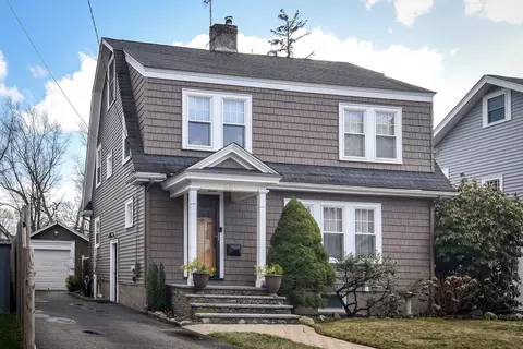 25 Duffett Rd, Framingham, MA 01702