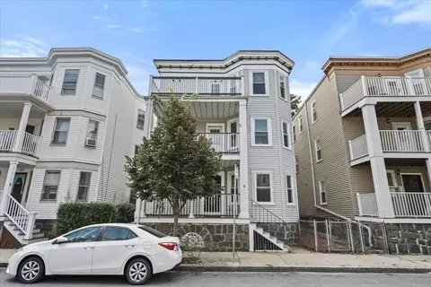 9 Hallam St #3, Boston, MA 02125