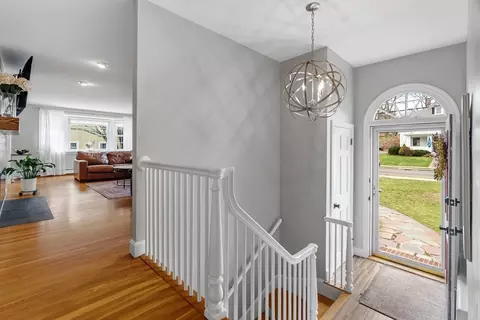 168 Summer Ave, Reading, MA 01867 photo 4