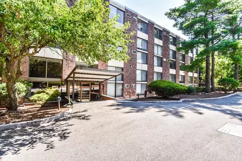 993 Massachusetts Ave #212, Arlington, MA 02476