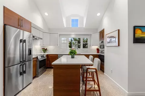 11 Ridge St, Winchester, MA 01890