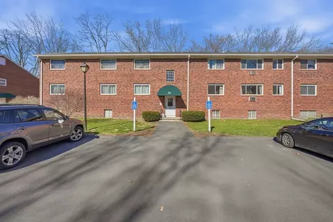 74 Barrett St #302, Northampton, MA 01060