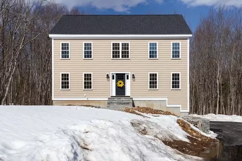 41 Martin Rd, Douglas, MA 01516