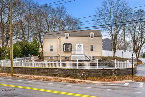 380 Cross St, Winchester, MA 01890